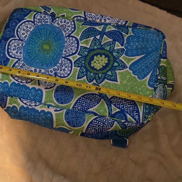 Vera Bradley Cooler —- picinic tote - Picture 10 of 10